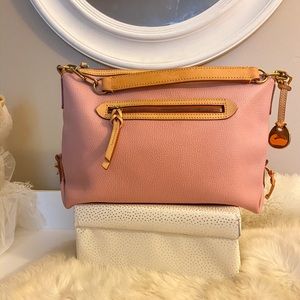Dooney & Bourke Bag